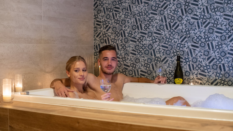 Privátny vírivý kúpeľ 60 min.